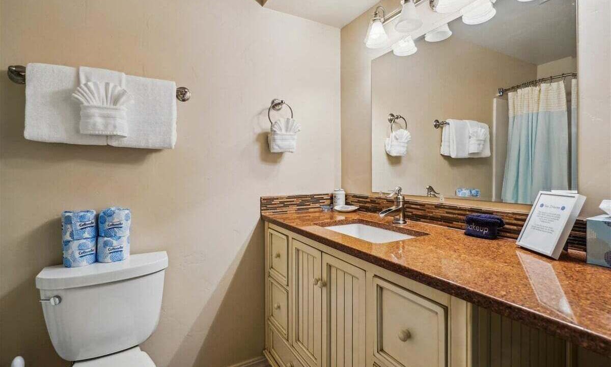 Photo of Bathroom in Tolovana Park