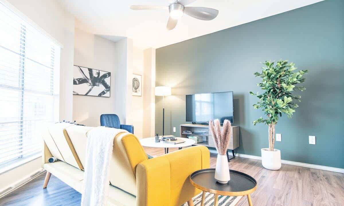 Photo of Livingroom in Willow Run