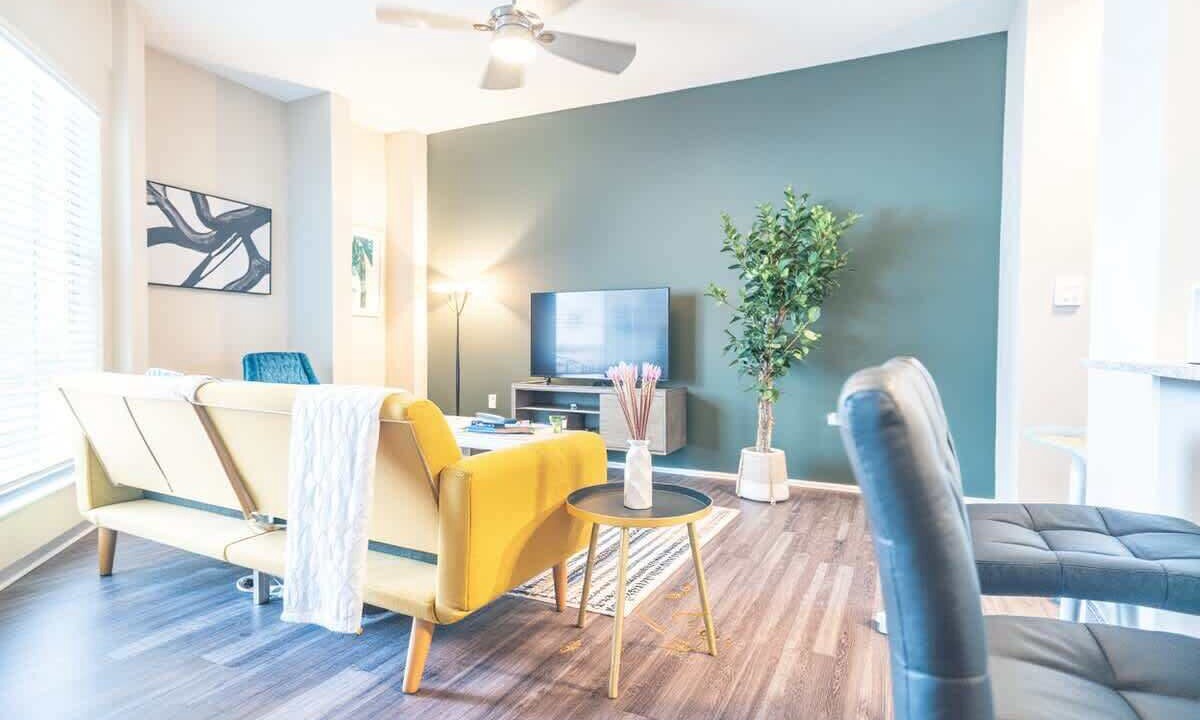 Photo of Livingroom in Willow Run