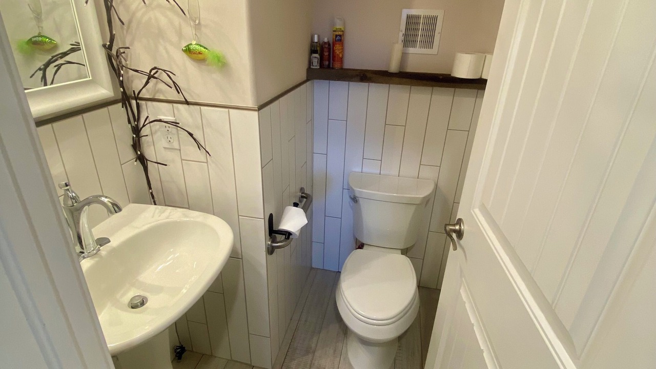 Photo of Bathroom in Gunnison