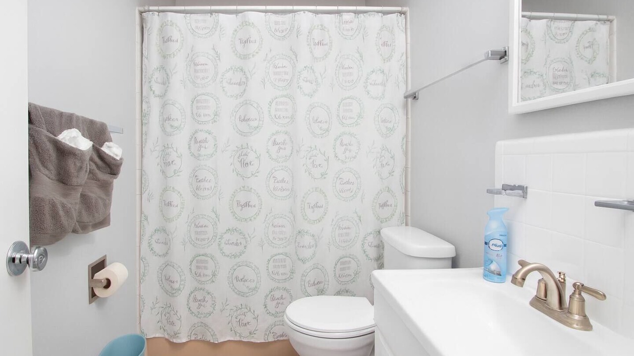 Photo of Bathroom in Shearer Hills - Ridgeview