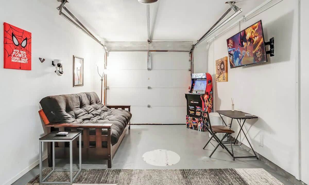 Photo of Livingroom in Shearer Hills - Ridgeview