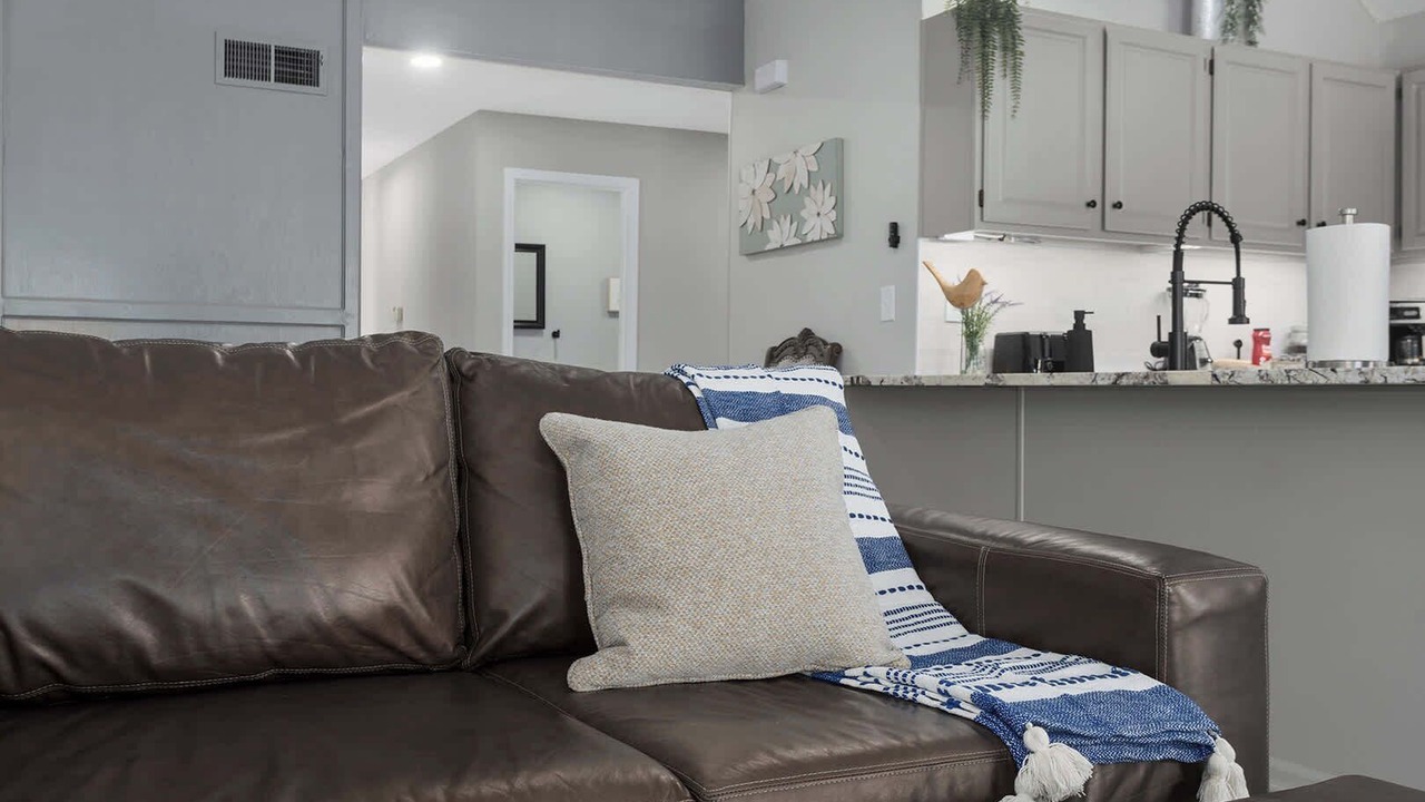 Photo of Livingroom in New Century