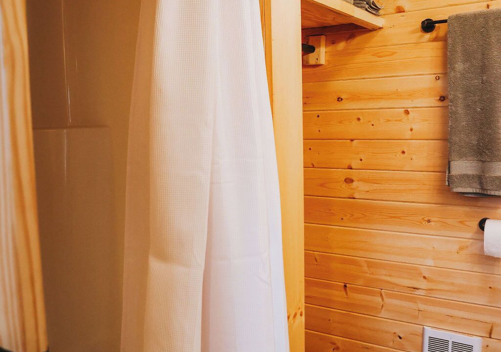 Photo of Bathroom in Dewy Rose