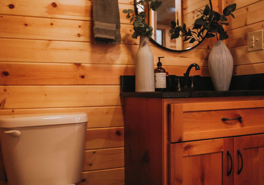Photo of Bathroom in Dewy Rose