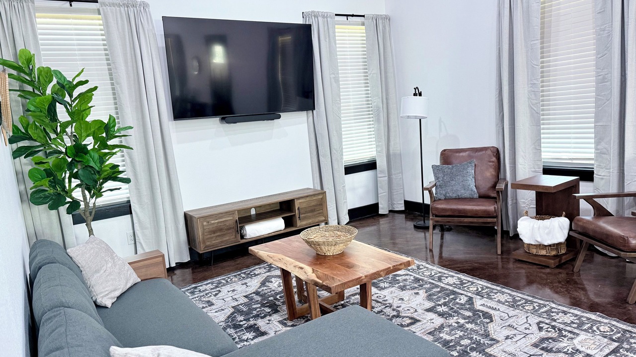 Photo of Livingroom in Somerville