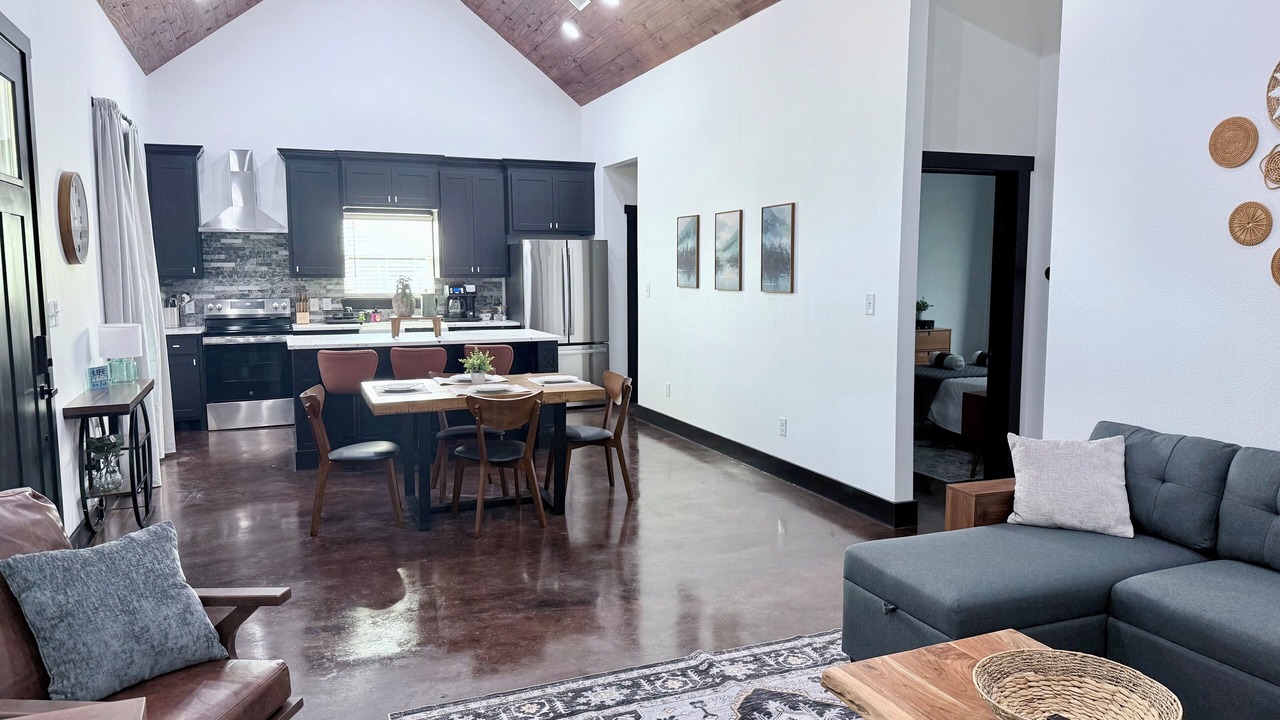 Photo of Livingroom in Somerville