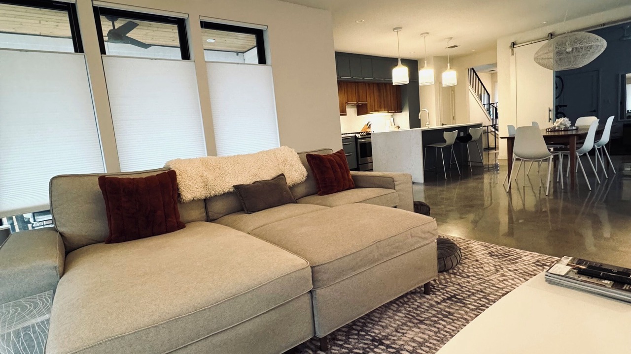 Photo of Livingroom in Highland