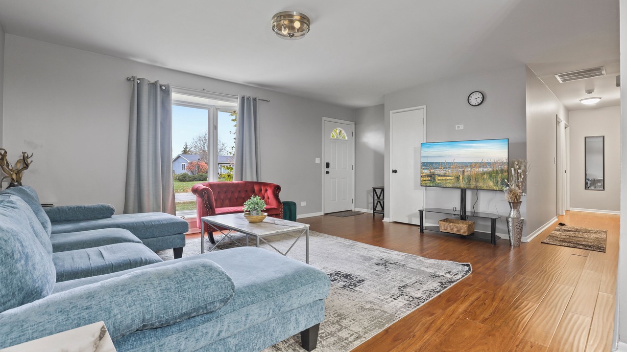 Photo of Livingroom in Darien