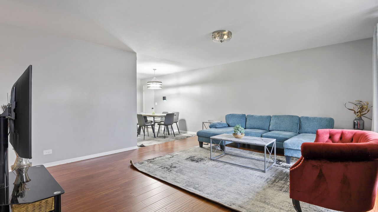Photo of Livingroom in Darien