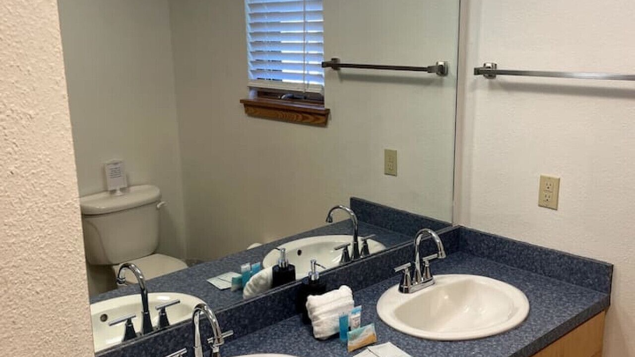 Photo of Bathroom in Cecil