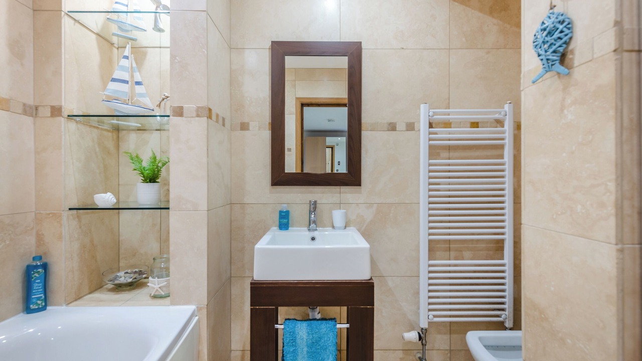 Photo of Bathroom in Roundham