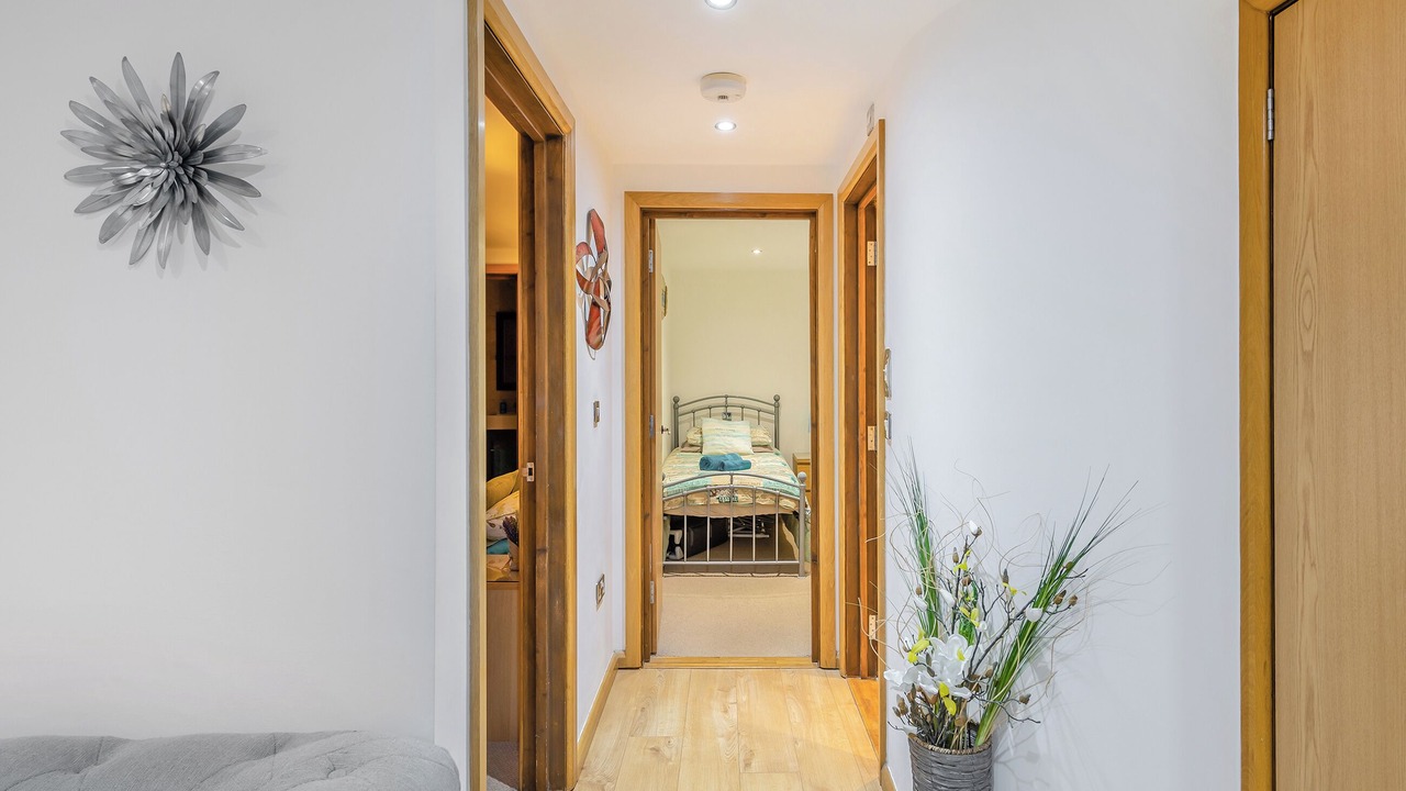 Photo of Others in Roundham