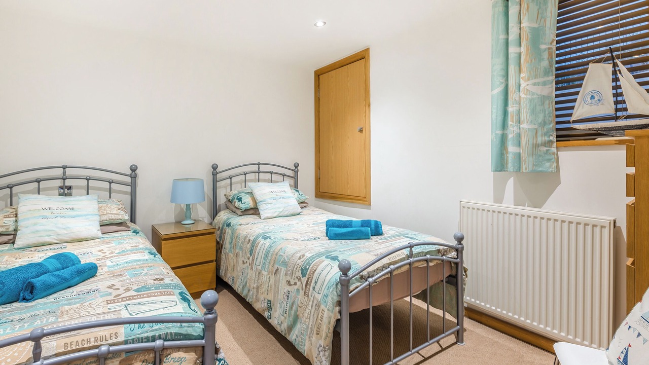 Photo of Others in Roundham