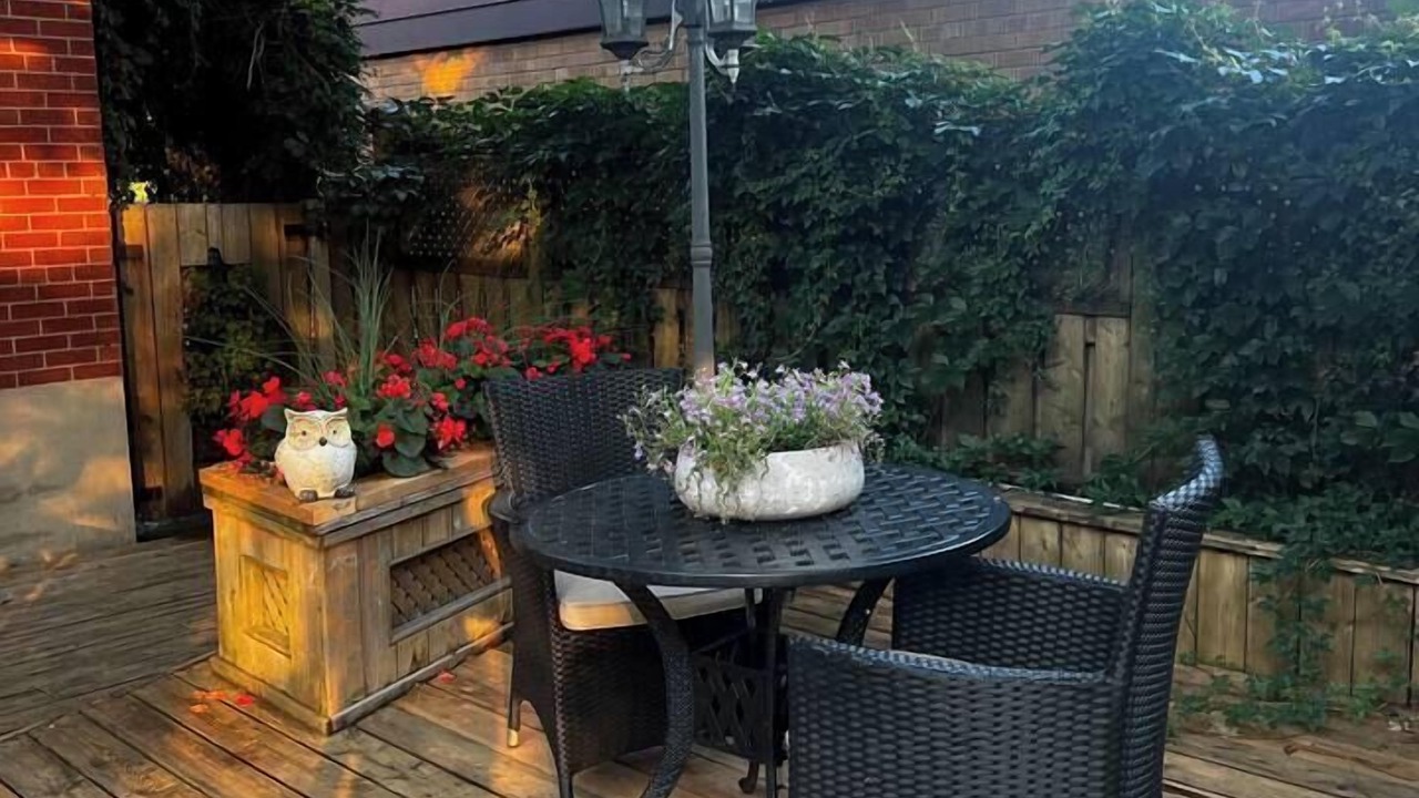 Photo of Outdoor in Streetsville