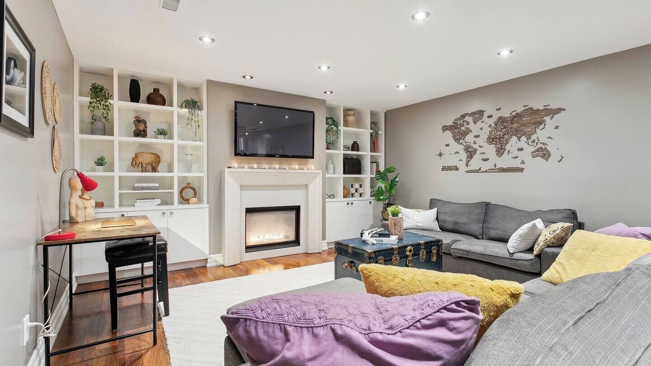 Photo of Livingroom in Streetsville