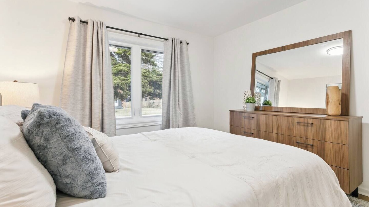 Photo of Bedroom in Cooksville