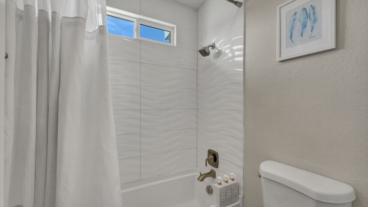 Photo of Bathroom in Rancho Oakey