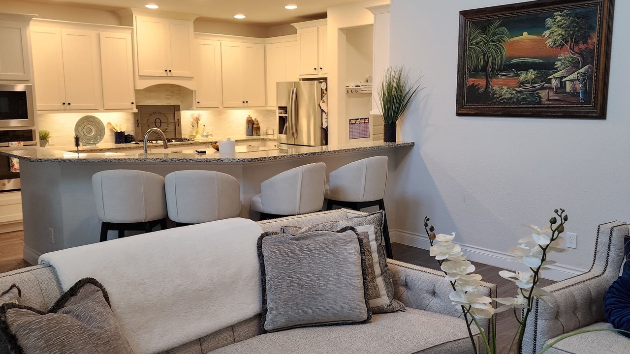 Photo of Livingroom in Pecan Grove