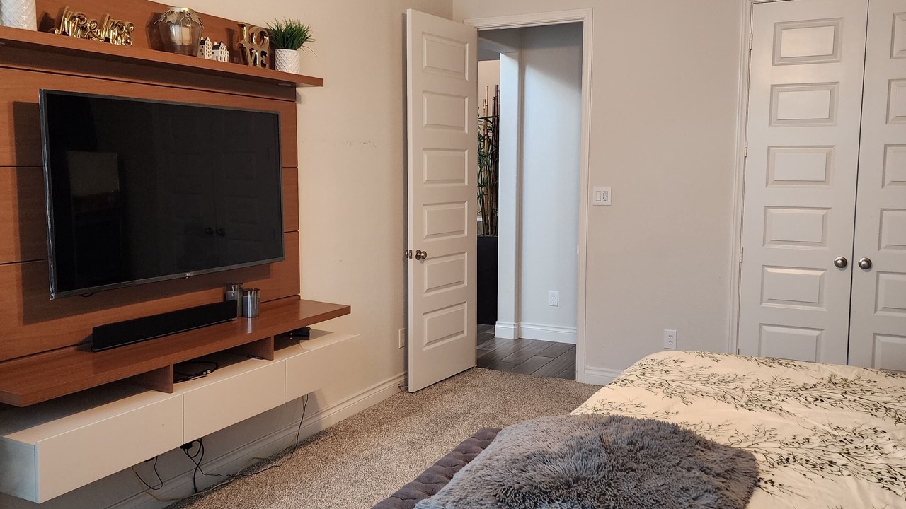 Photo of Bedroom in Pecan Grove