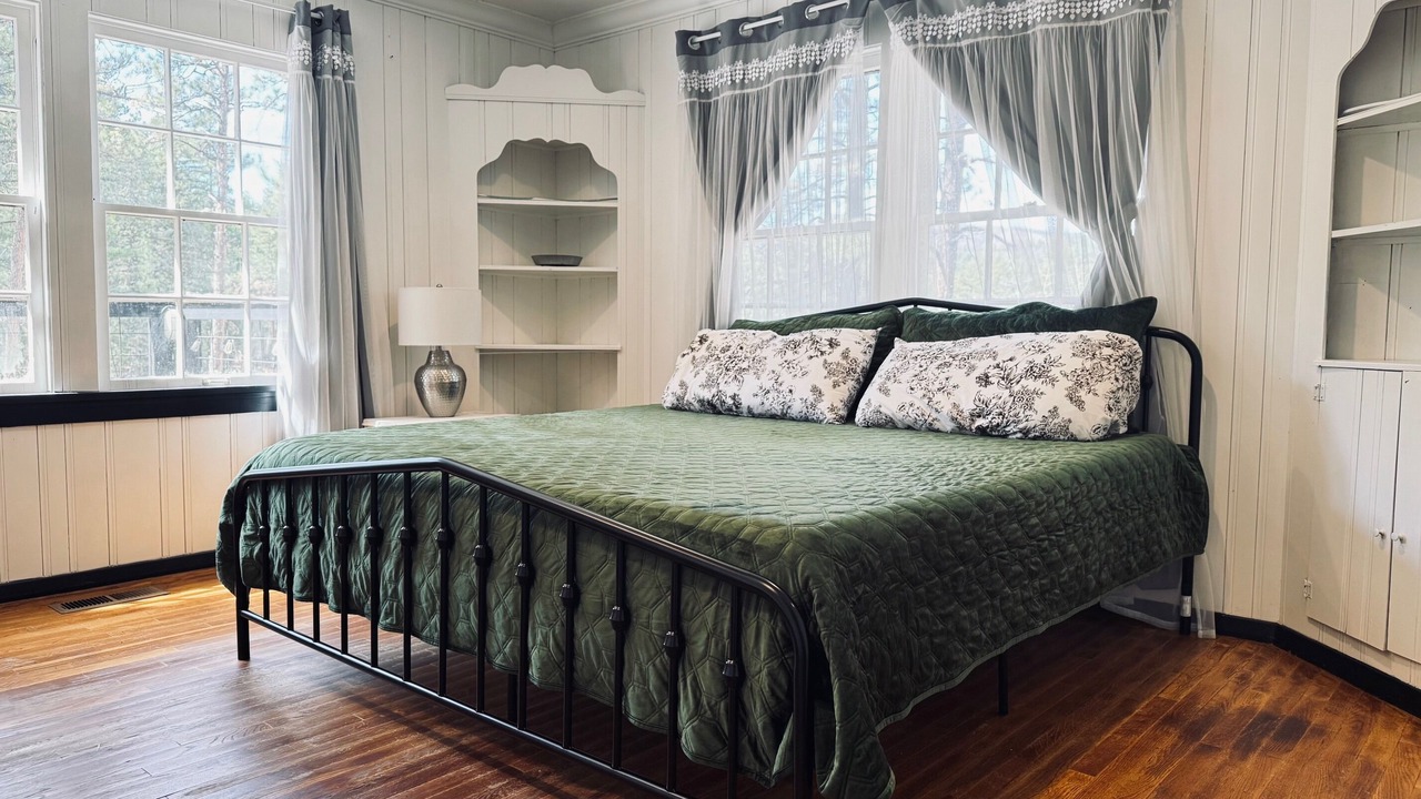 Photo of Bedroom in Beulah