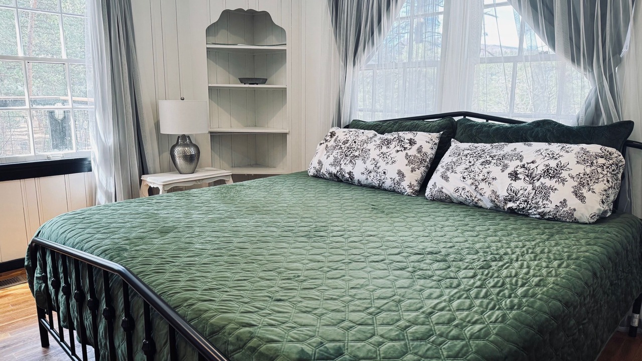 Photo of Bedroom in Beulah