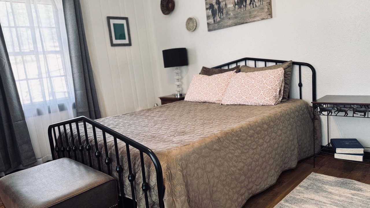 Photo of Bedroom in Beulah