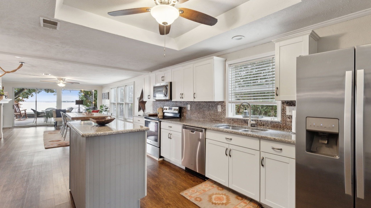 Photo of Kitchen in Gun Barrel City