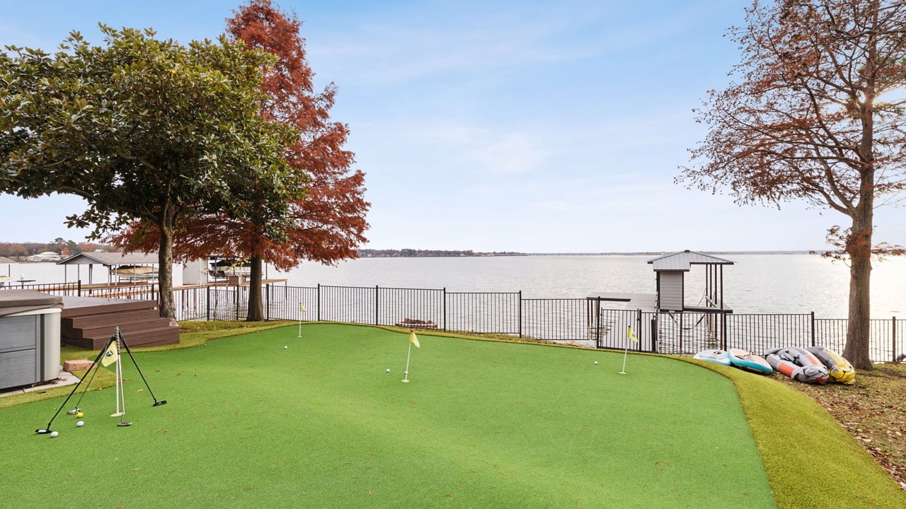 Photo of Outdoor in Gun Barrel City
