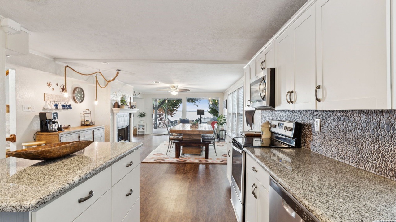 Photo of Kitchen in Gun Barrel City