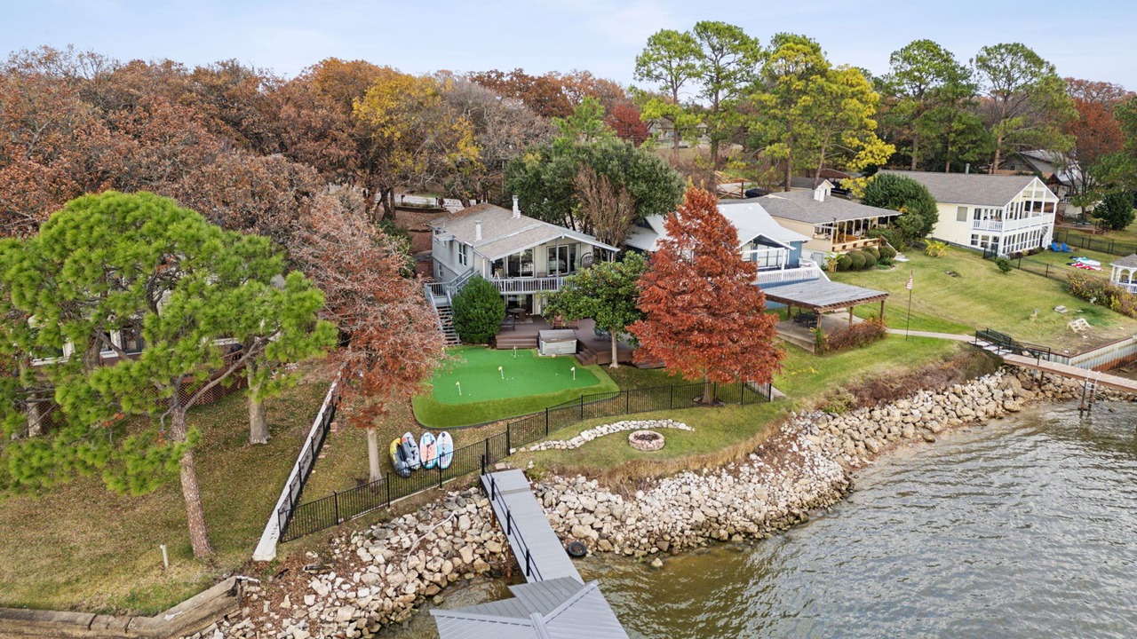 Photo of Outdoor in Gun Barrel City