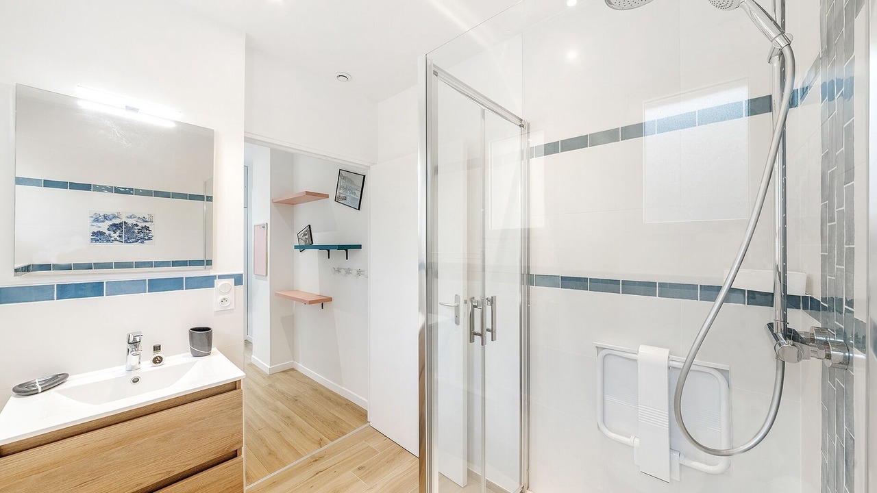 Photo of Bathroom in Cancale