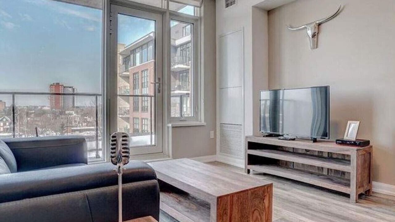 Photo of Livingroom in Ottawa Division