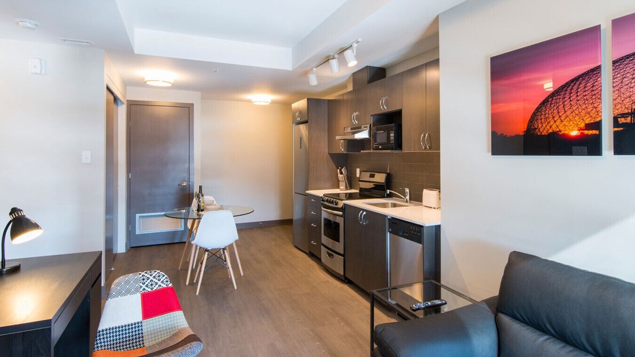 Photo of Livingroom in Centretown