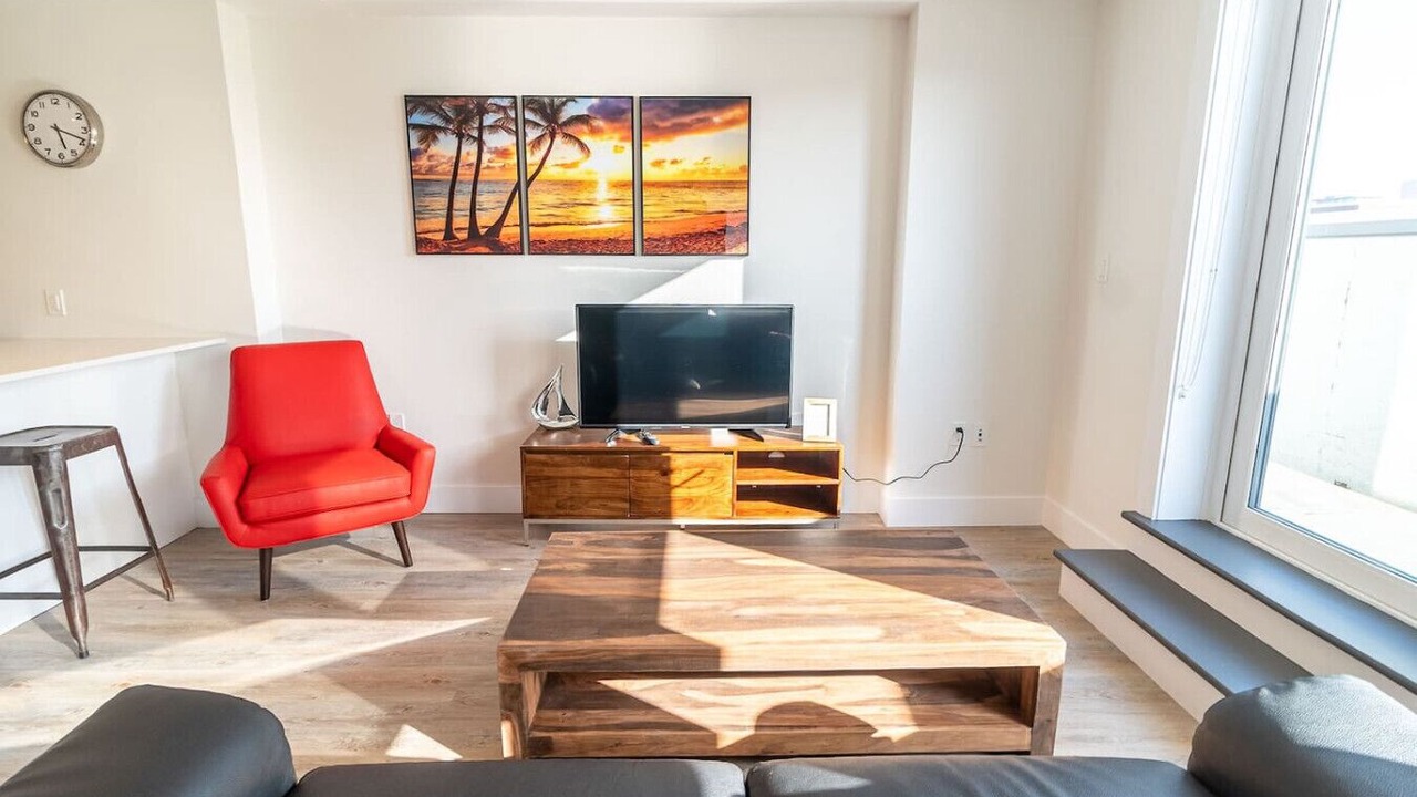 Photo of Livingroom in North End