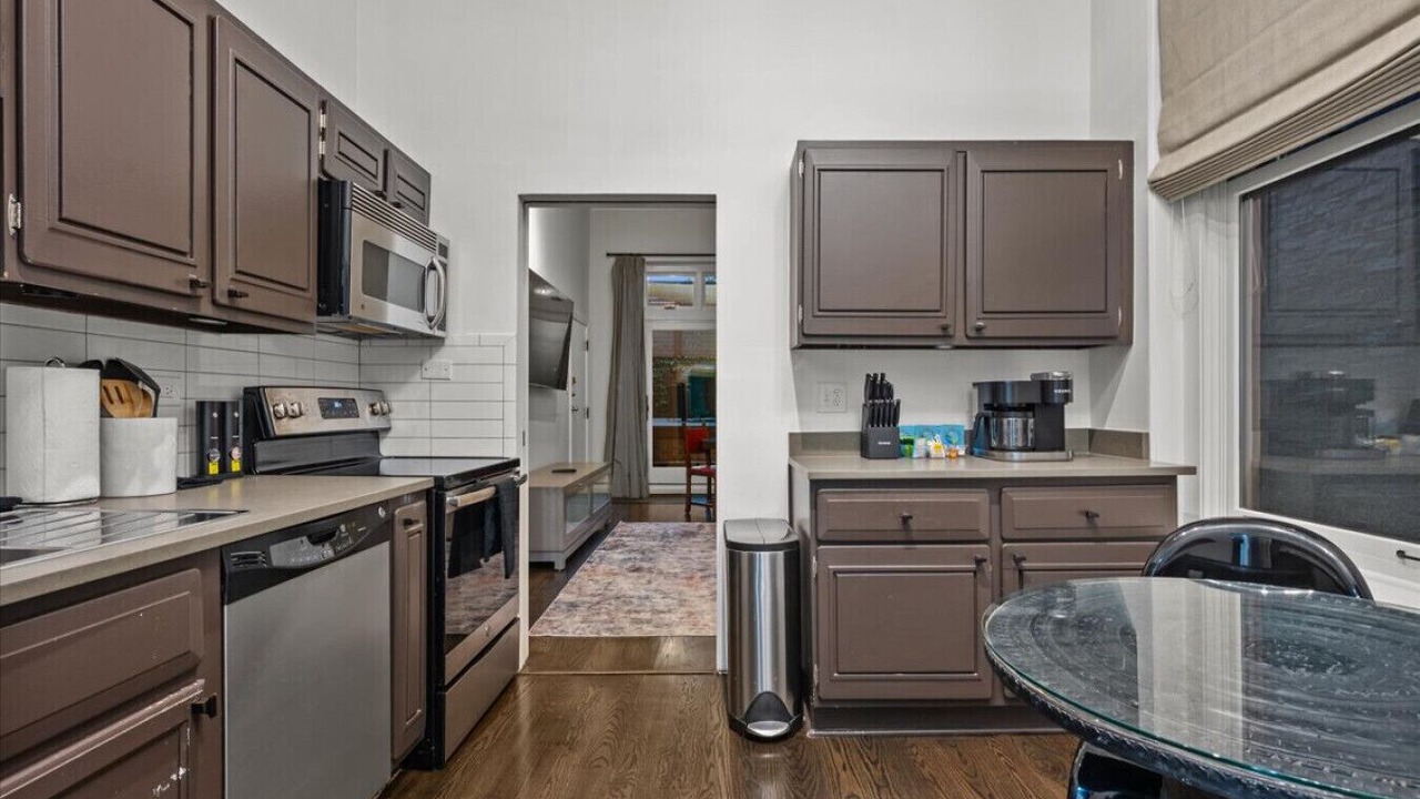 Photo of Kitchen in Lincoln Park
