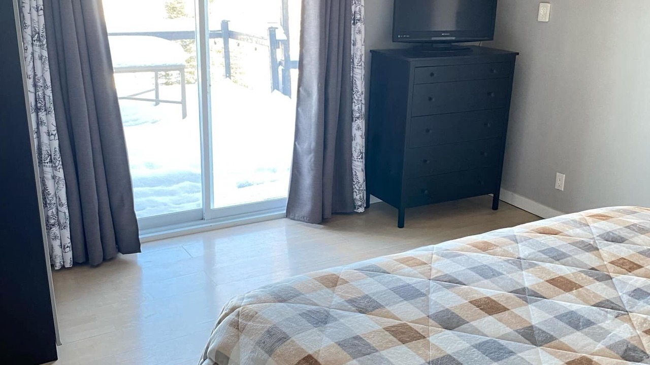 Photo of Bedroom in Golden Valley