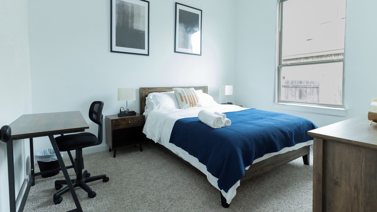 Photo of Bedroom in Kyle