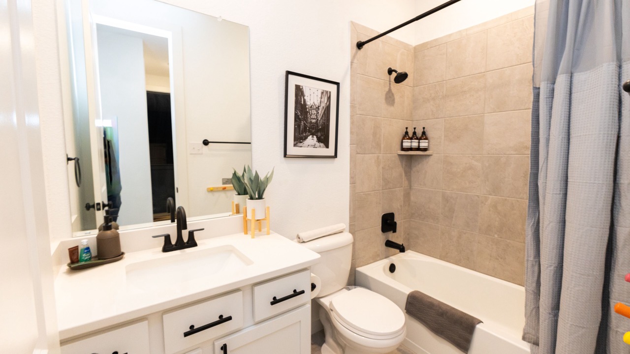 Photo of Bathroom in Kyle