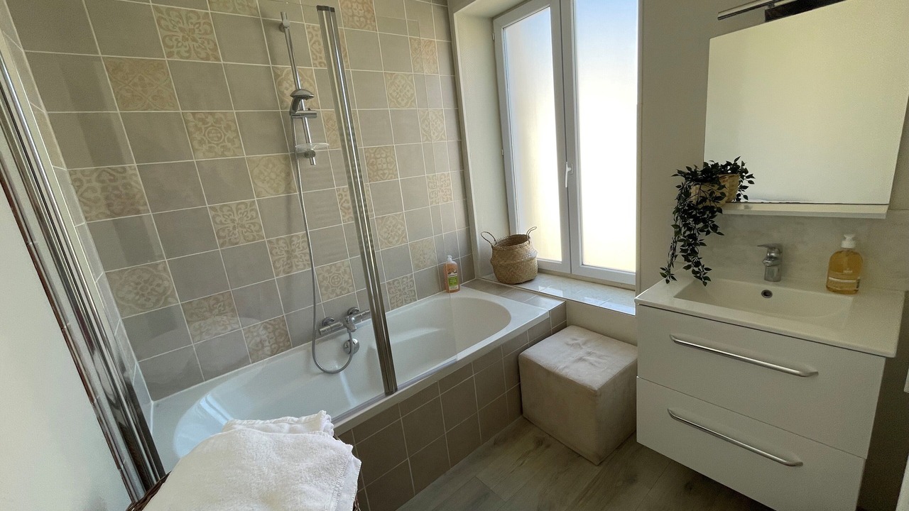 Photo of Bathroom in Arromanches-les-Bains