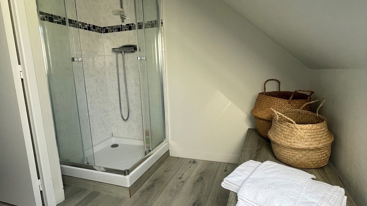 Photo of Bathroom in Arromanches-les-Bains
