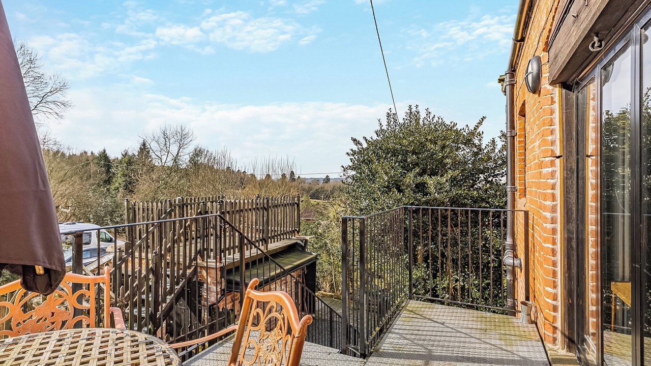 Photo of Patio Balcony in Kingswood