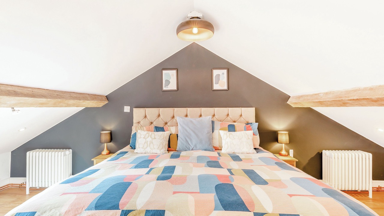 Photo of Others in Kingswood