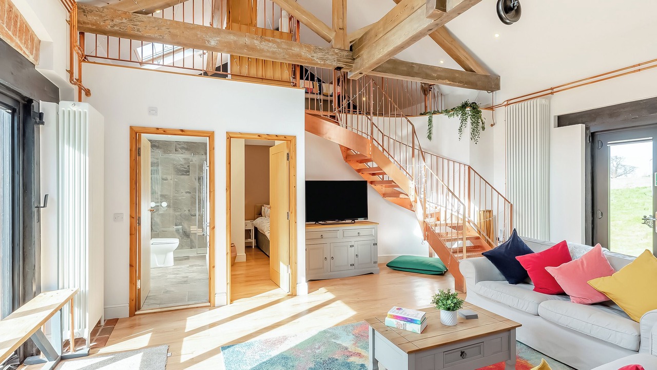 Photo of Others in Kingswood