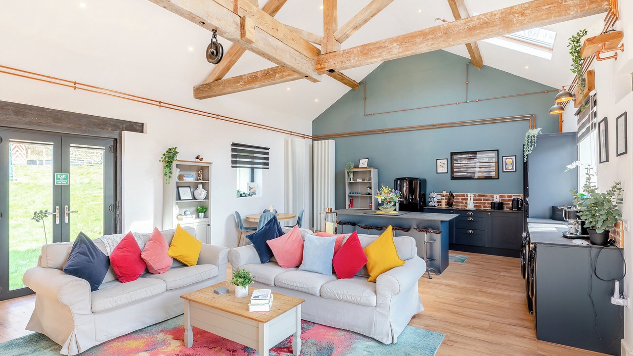 Photo of Others in Kingswood