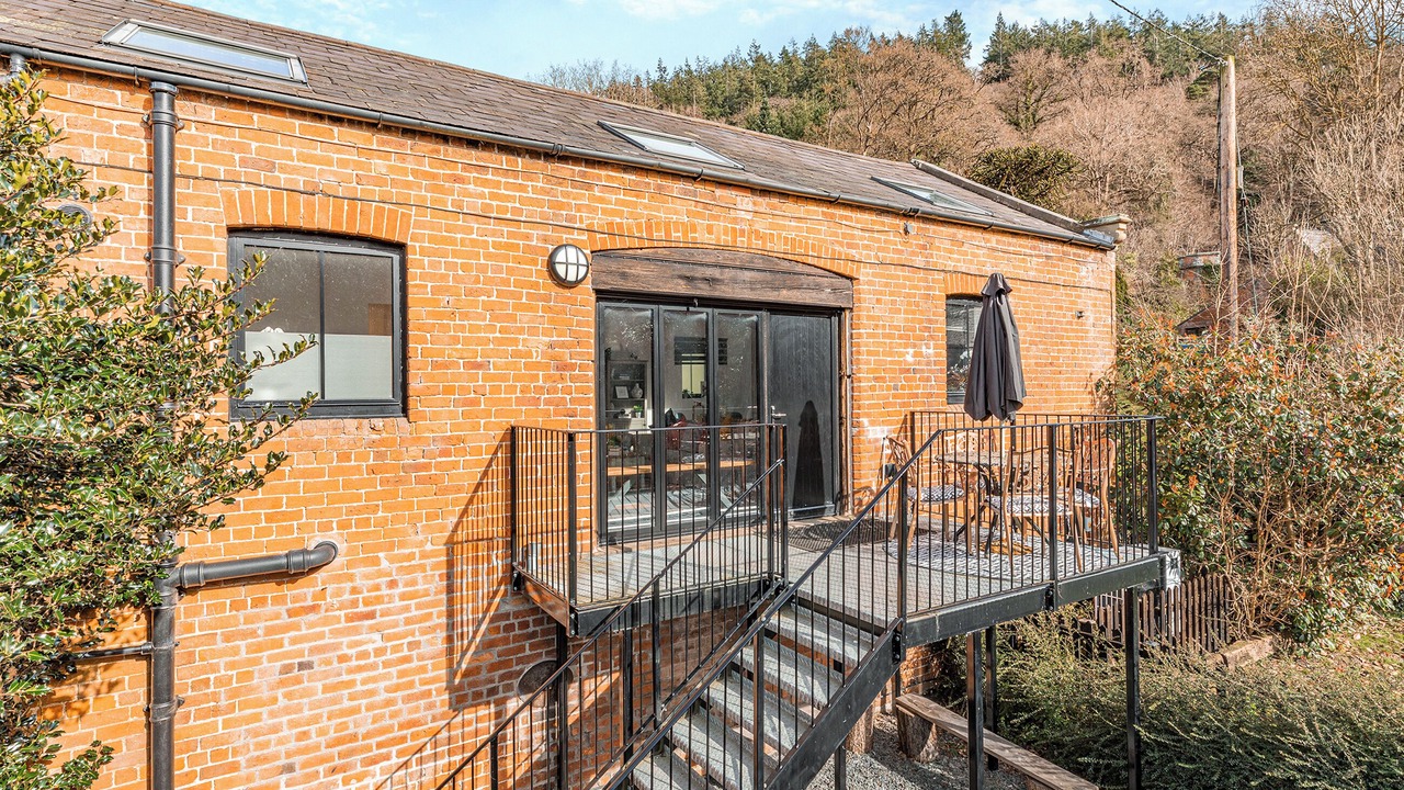 Photo of Outdoor in Kingswood