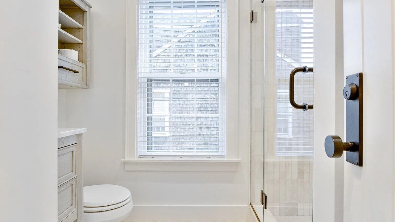 Photo of Bathroom in Brant Point