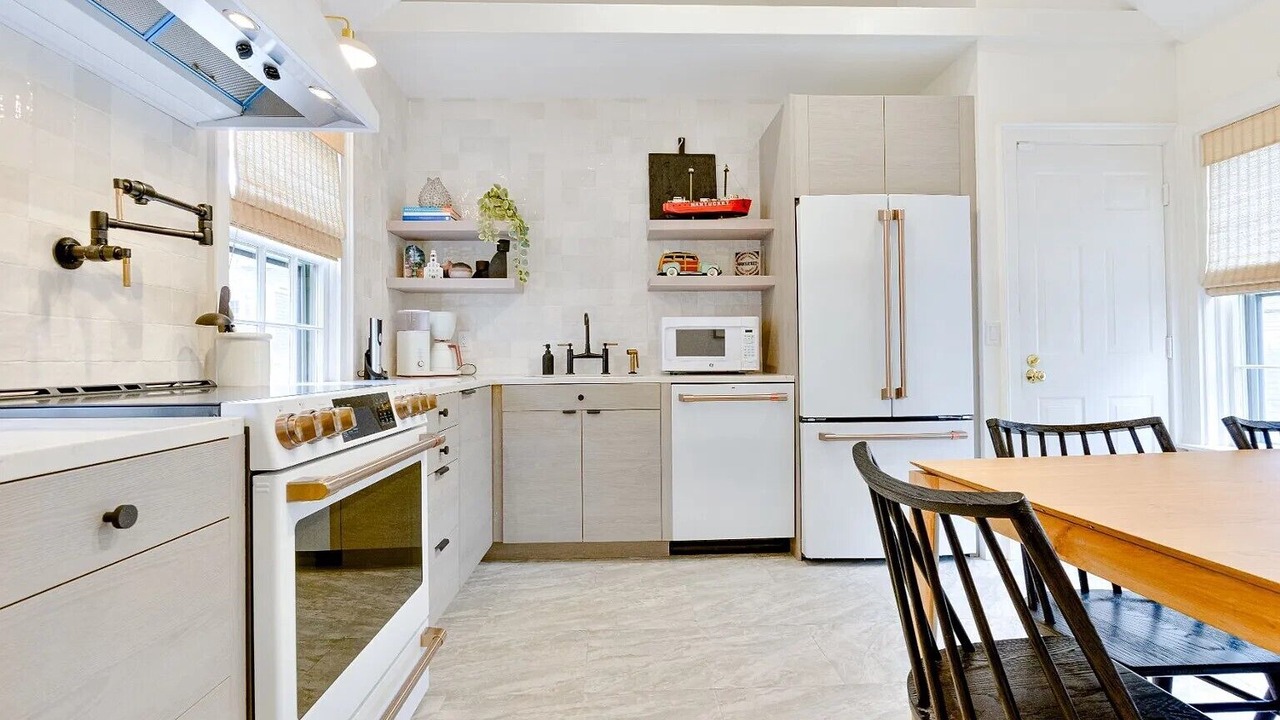 Photo of Kitchen in Brant Point