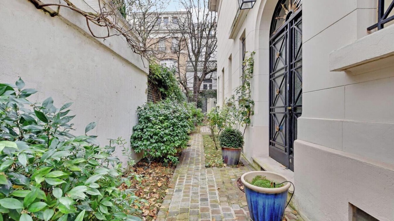 Photo of Outdoor in Porte-Dauphine