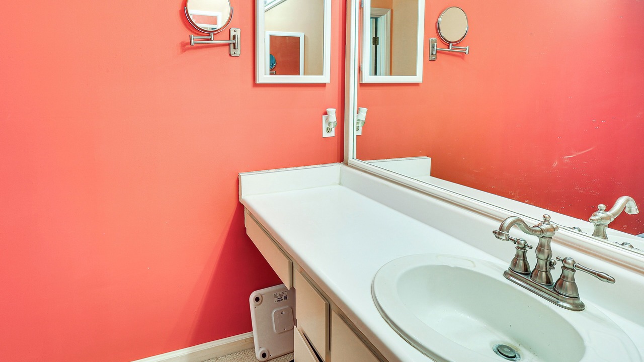 Photo of Bathroom in Dock Junction